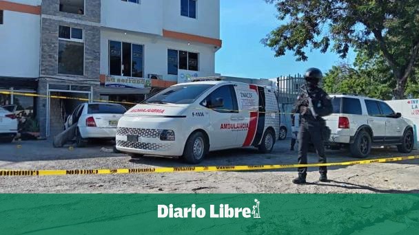 Identify the five dead in shooting in Santiago