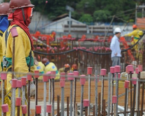 Index that corrects salaries, INPC accumulates 5.05% in 12 months