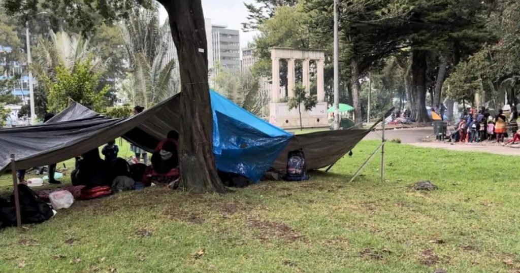 Indigenous Emberá settled in the National Park began return to their territories