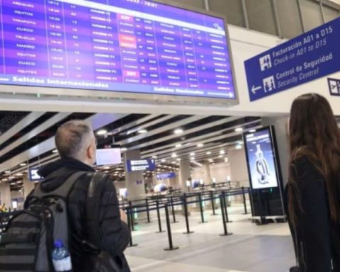 Jorge Chávez airport use rate was not in the original contract between the State and LAP