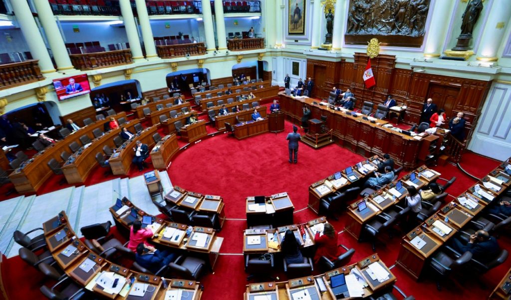 Judge Chávez Tamariz declares inapplicable the law of amnesty to the fugitive former military chief of Ayacucho, Fernández Dávila