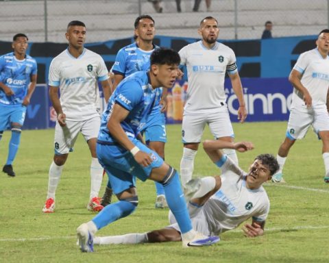 LIVE: Blooming 0-1 San Antonio - Final of the first half