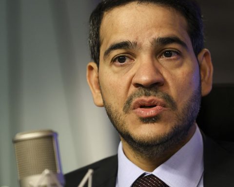 “Let's not give up democracy,” says Messiah after a revoked visa