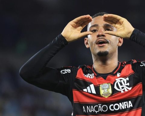 Lino by Cunha, replacement of former athletics