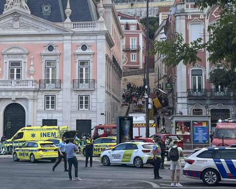 Lisbon Funicular Emblematic accident leaves three dead and about 20 injured