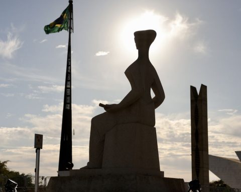 Live: Follow the 2nd day of Bolsonaro judgment on the STF