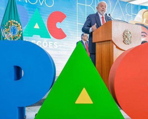 Lula announces R $ 9.7 billion for public transportation