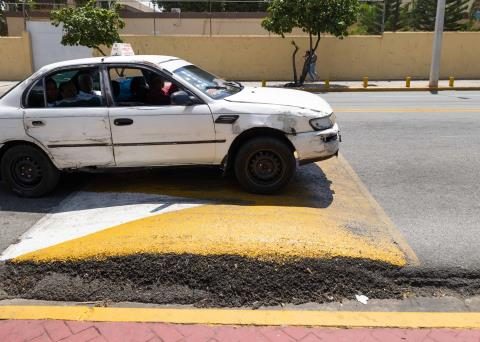 Lying police: technical and legal controversies