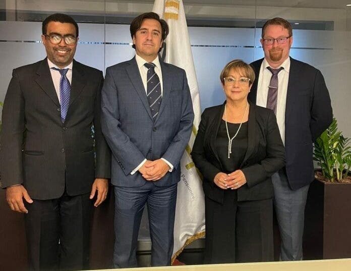 Misión del FMI visita a ADAF, presentan avances pensiones