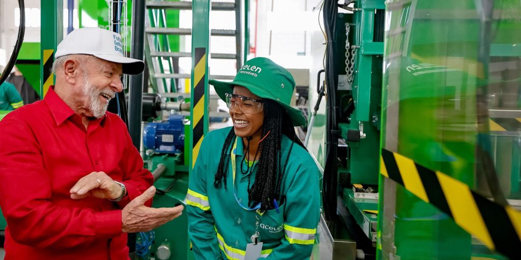 Macauba biofuel will change life of farmers in MG, says Lula