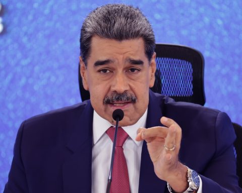 Maduro summoned a drill after recent earthquakes in the west of Venezuela