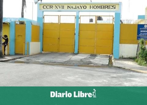 Man receives 10 years for smuggling of arms