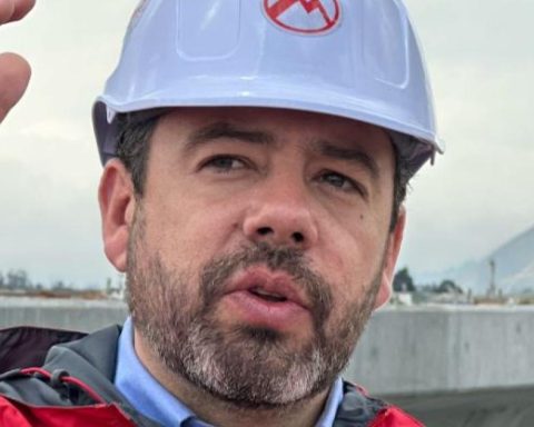 Mayor of Bogotá announces financial support plan for merchants affected by works