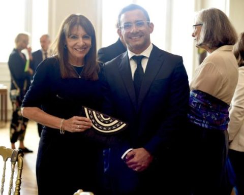 Mayor of Montería requested, from Paris, international support for green projects