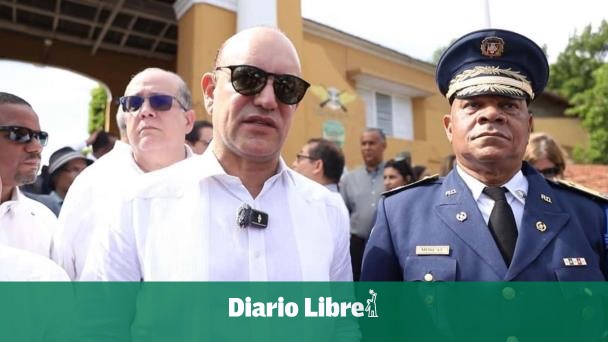 Mayor of Santiago Resanuda Central Fire Station