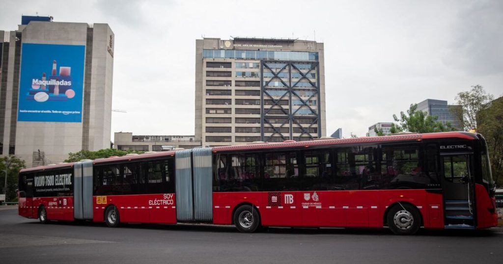 Metrobús units clash leaves 12 injured in the CDMX