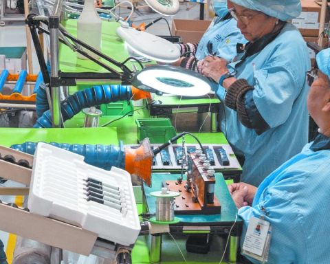 Mexico displaced China in sales of electrical-electronic equipment to the US