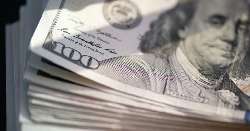 Mexico winks the money that came abroad to return