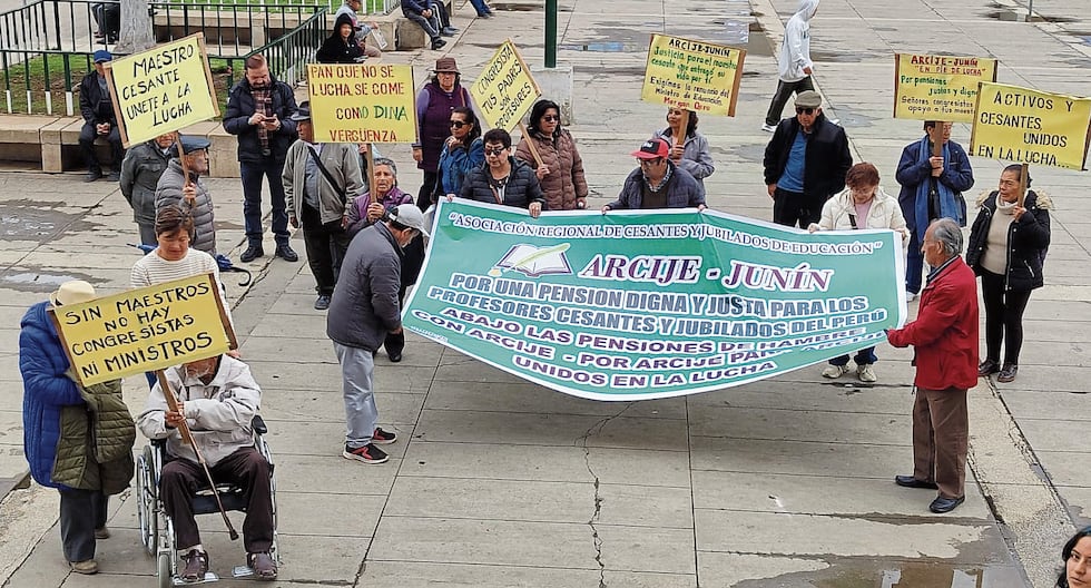 More than 40% of education retirees must survive with S/300