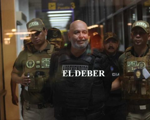 Murillo up to Bolivia deported from the United States and is apprehended to comply with her sentences