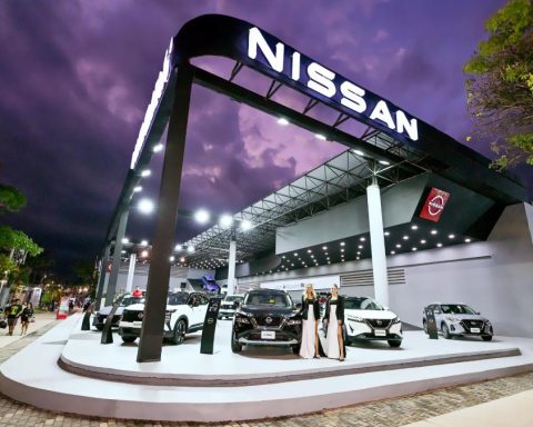 NISSAN shines in Expocruz 2025 with special prices, extended guarantee of up to 5 years and 100% financing