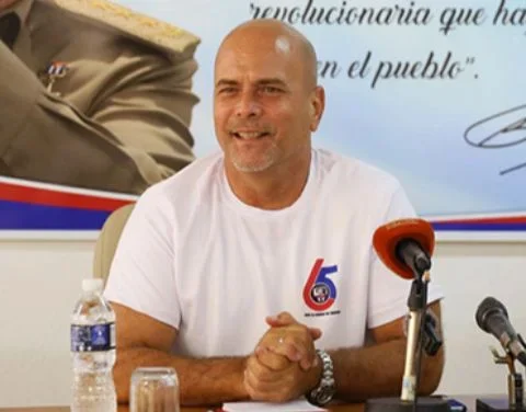 El exespía Gerardo Hernández Nordelo, coordinador nacional de los CDR, durante la conferencia de prensa donde se anunció el programa por el 65 aniversario de la organización, este martes