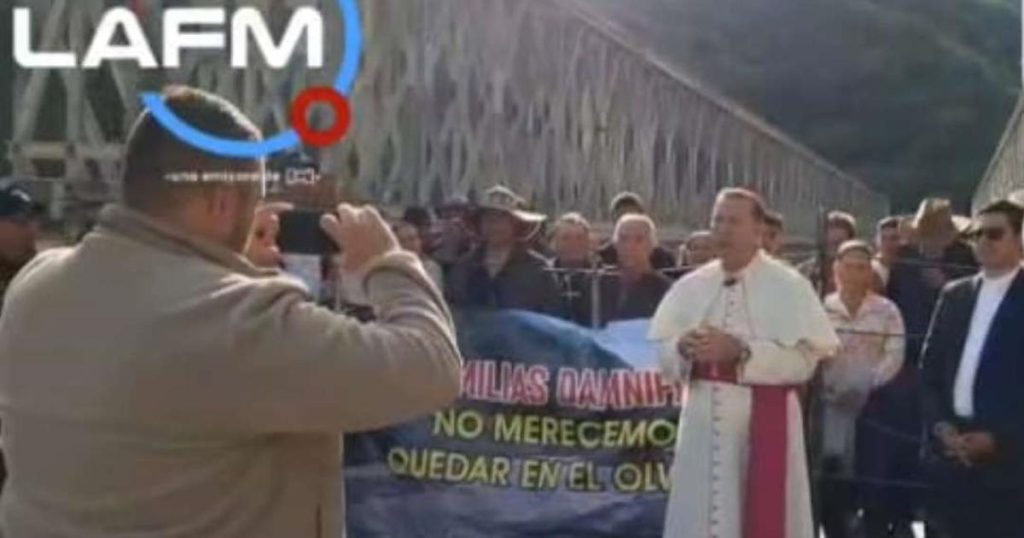 Ocaña Bishop asks for urgent solutions to the crisis of families affected by Avalacha