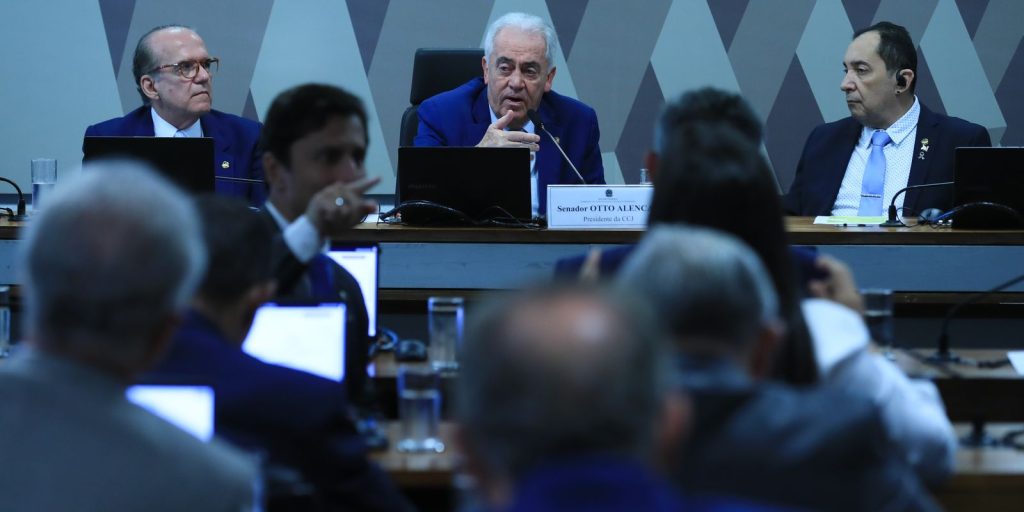 PEC da Armagem opens doors of Congress to Crime, says Rapporteur