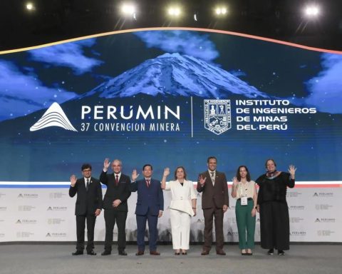 PERUMIN concludes with a call to the fight against illegal mining