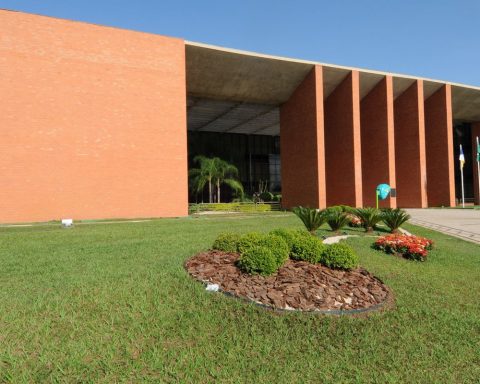 PF searches for offices of ten state deputies of Tocantins