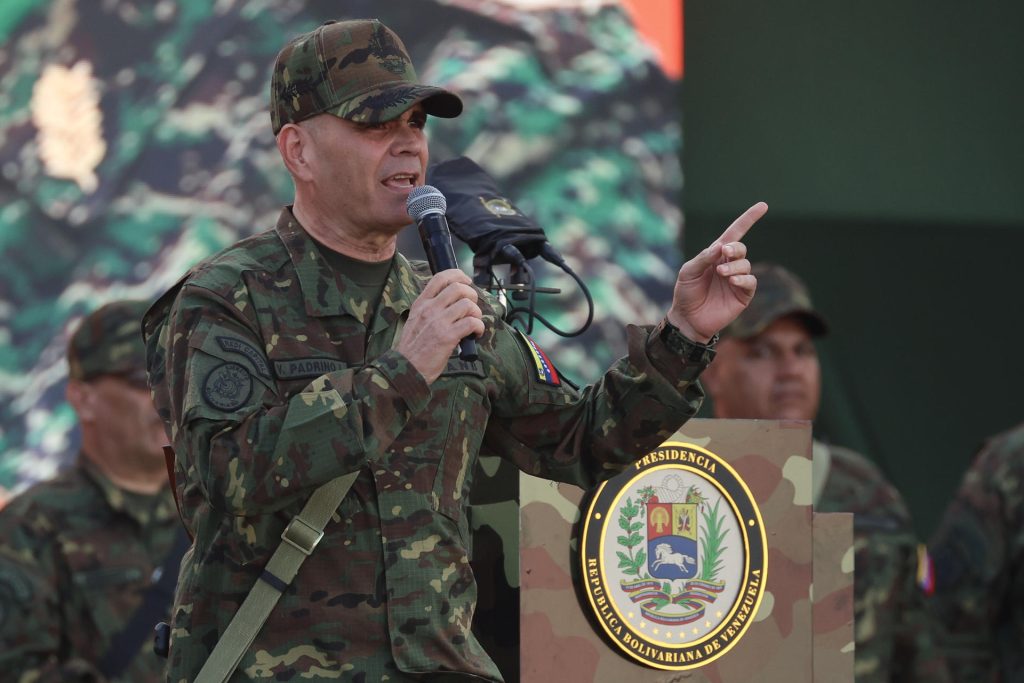 Padrino López denies militarization and says they seek to "create homeland awareness"