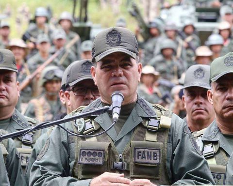 Padrino López to the fishermen: do not have terror, we will protect them