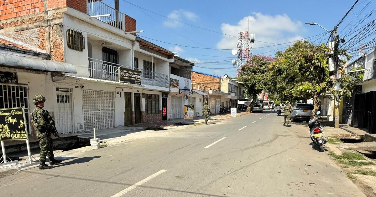 Patrollera fights for his life after receiving a shot on the forehead in Puerto Tejada, Cauca