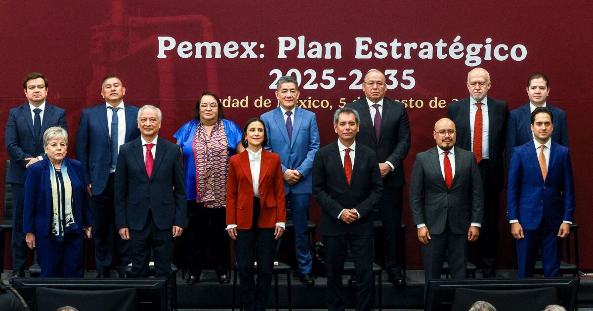 Pemex goes from pilar to balloon of Mexico's finances