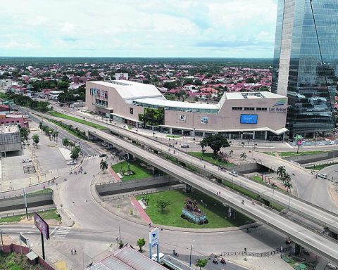 Percy, by the hand of the pavement, drew the path of city development