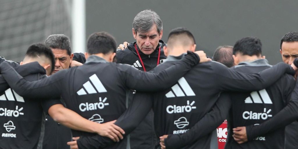 Peru charges Óscar Ibáñez