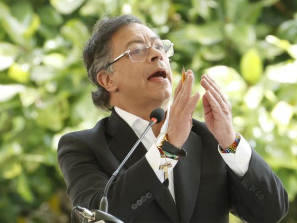 Petro defends his anti -drug policy and attacks Donald Trump again