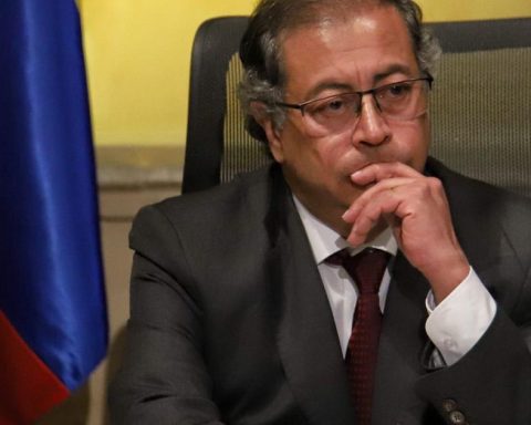 Petro warns that the election of magistrate of the Constitutional Court "will define the alliances table in Congress"
