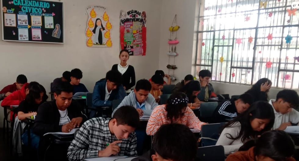 Piura: More than 200 students are preparing to apply for scholarship-18