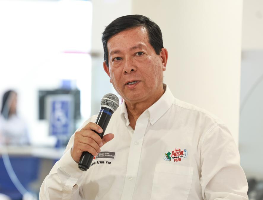 Premier Eduardo Arana in the sight of Jee Lima Centro 1 by Defense Popular