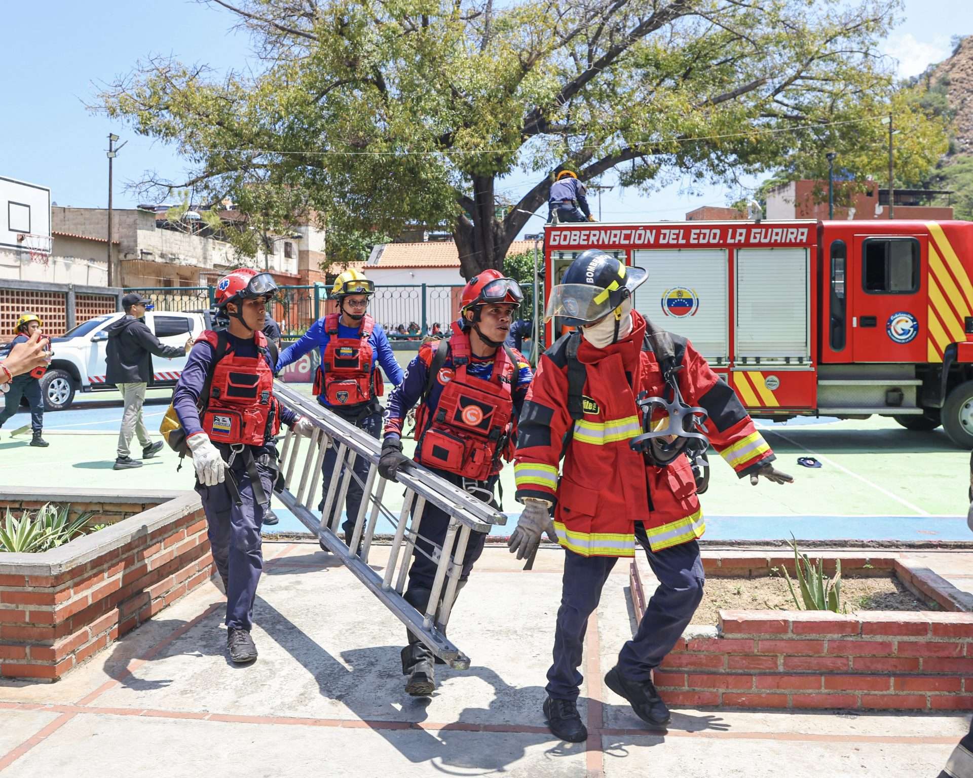 President Maduro exalts mass participation in the drill