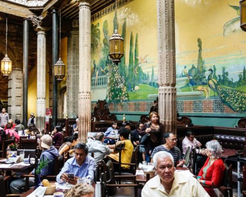 Private consumption anticipates setback in July and August