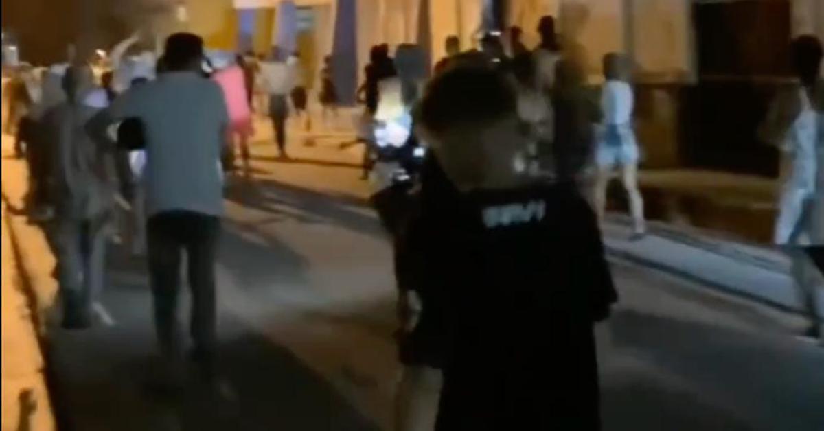 Protests in Gibara against the blackouts to the cry of "Put the current"