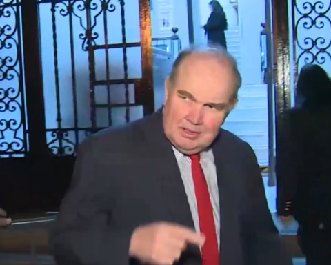 Rafael López Aliaga attends meeting in the presidency of the Council of Ministers