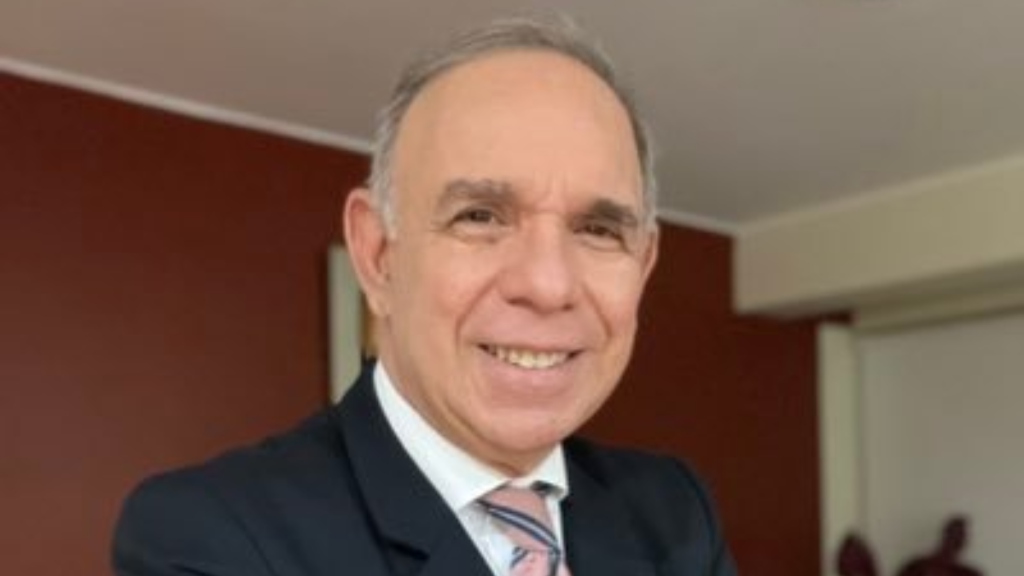 Rafael moves that the government plans to dismiss it to "capture" Osiptel: "They will not shut me up"