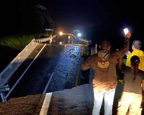 Rains collapse two bridges in Chiapas; Sheinbaum promises its reconstruction