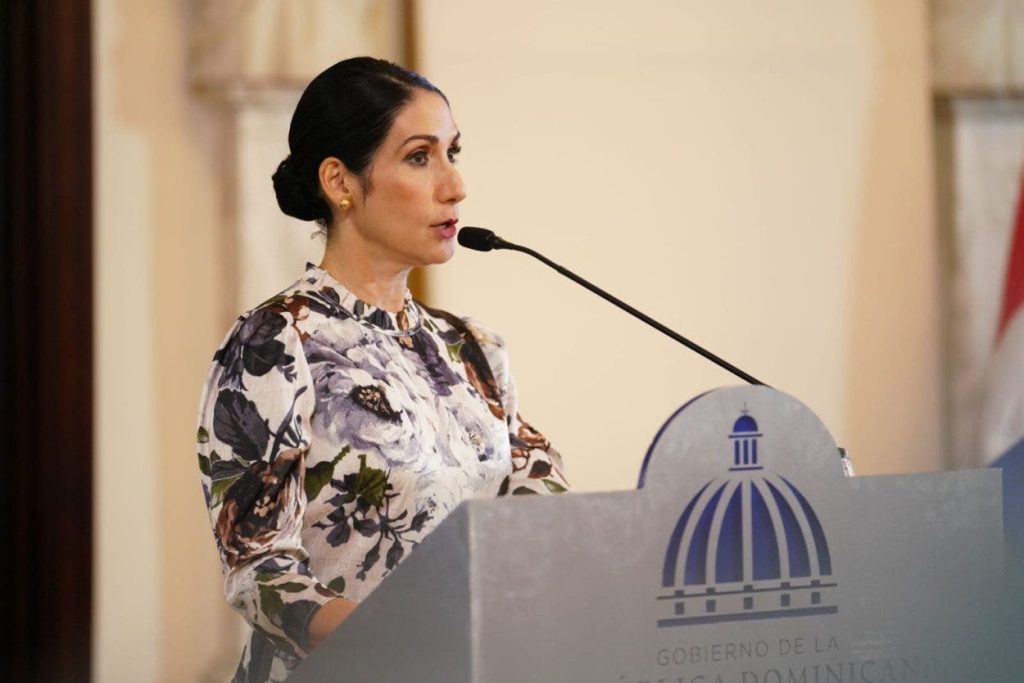 Raquel Arbaje llama a denunciar abusos infantiles a través de la campaña “Una llamada puede salvar una vida”