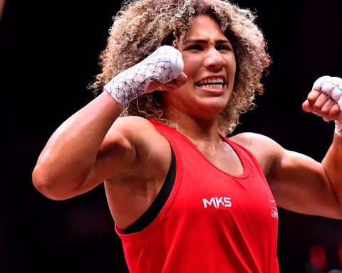 Rebeca Lima is a world boxing champion in Liverpool