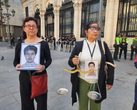 Relatives of victims demand the Ombudsman withdraw demand that could shield amnesty law