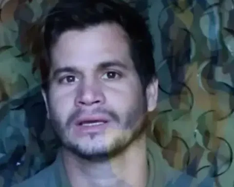 Ernesto Michel Pérez Alvelaes